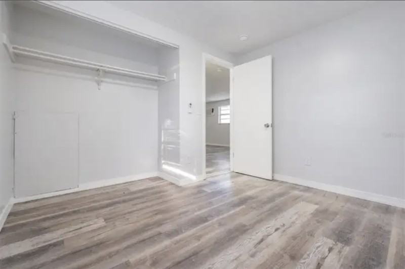 1707 E Idell Street Tampa Florida - Photo 5 of 10