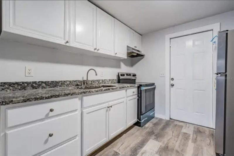 1707 E Idell Street Tampa Florida - Photo 7 of 10