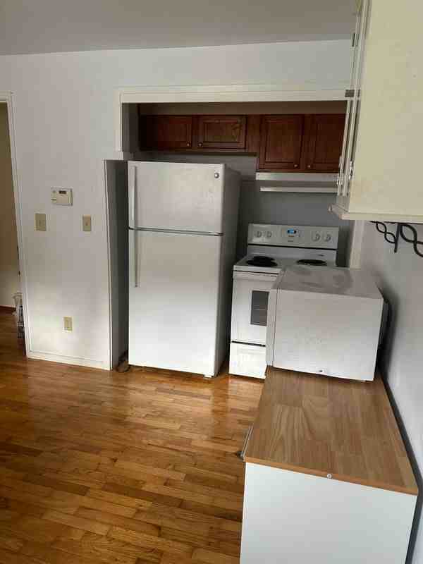 7383 126th Place Southeast - Photo 3 of 11