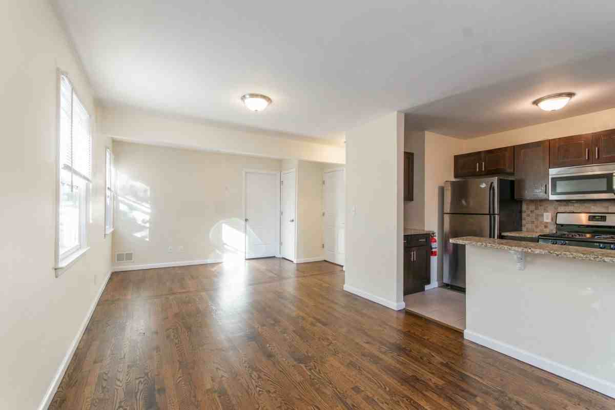 151 N Harrison St - Photo 4 of 15