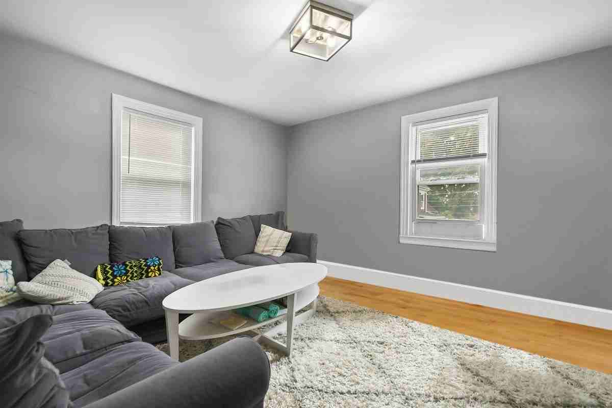 36 Union St - Photo 2 of 14