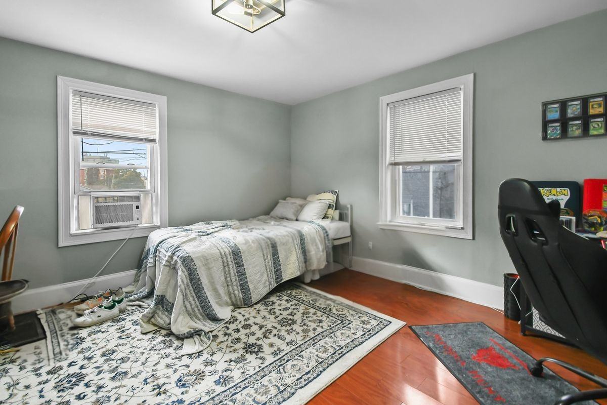 36 Union St - Photo 5 of 14