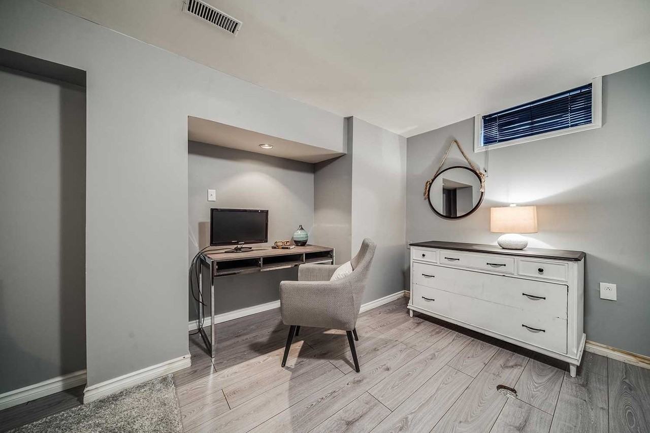 792 Eastbourne Avenue - Photo 7 of 8