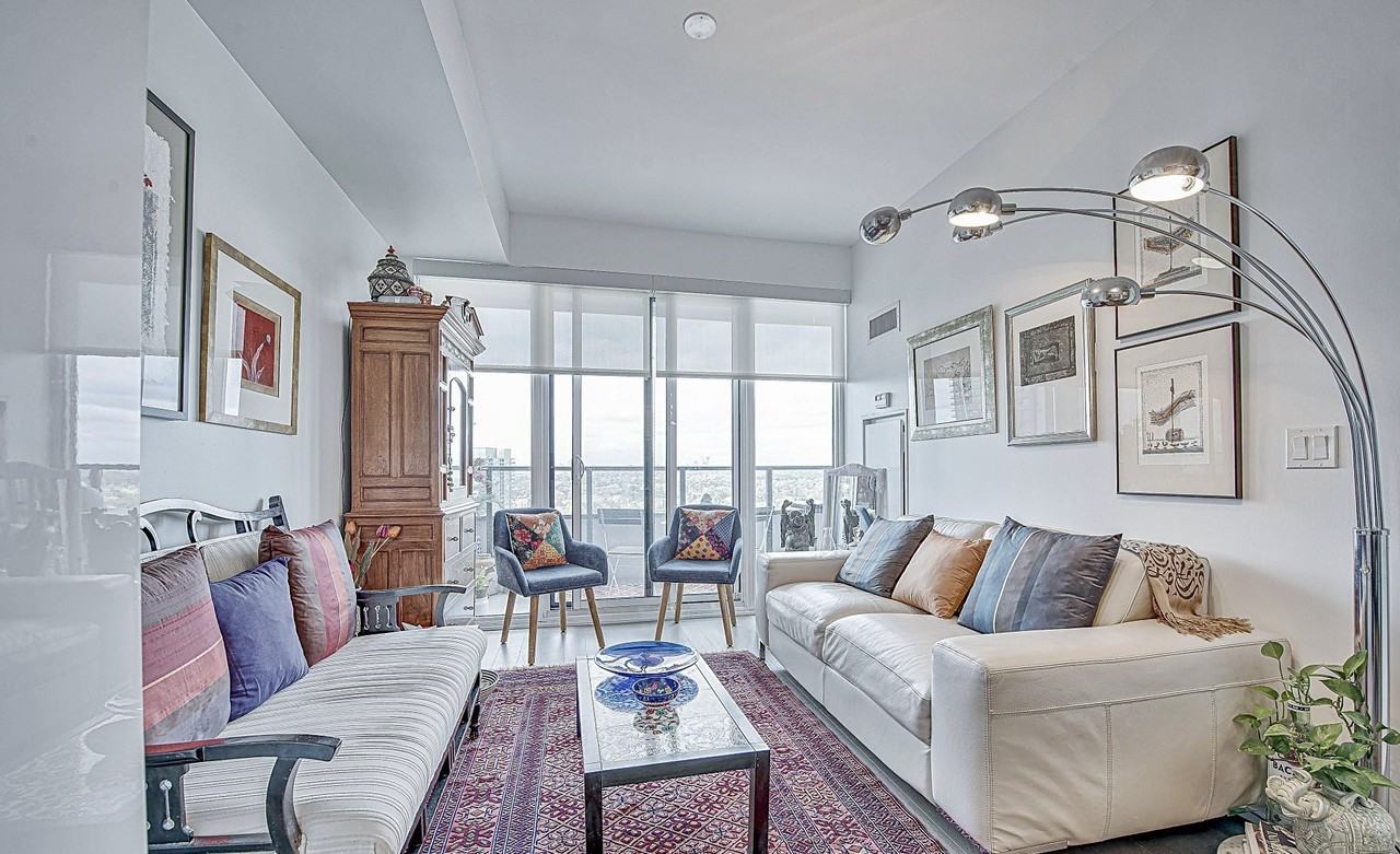 30 Shore Breeze Drive - Photo 2 of 13