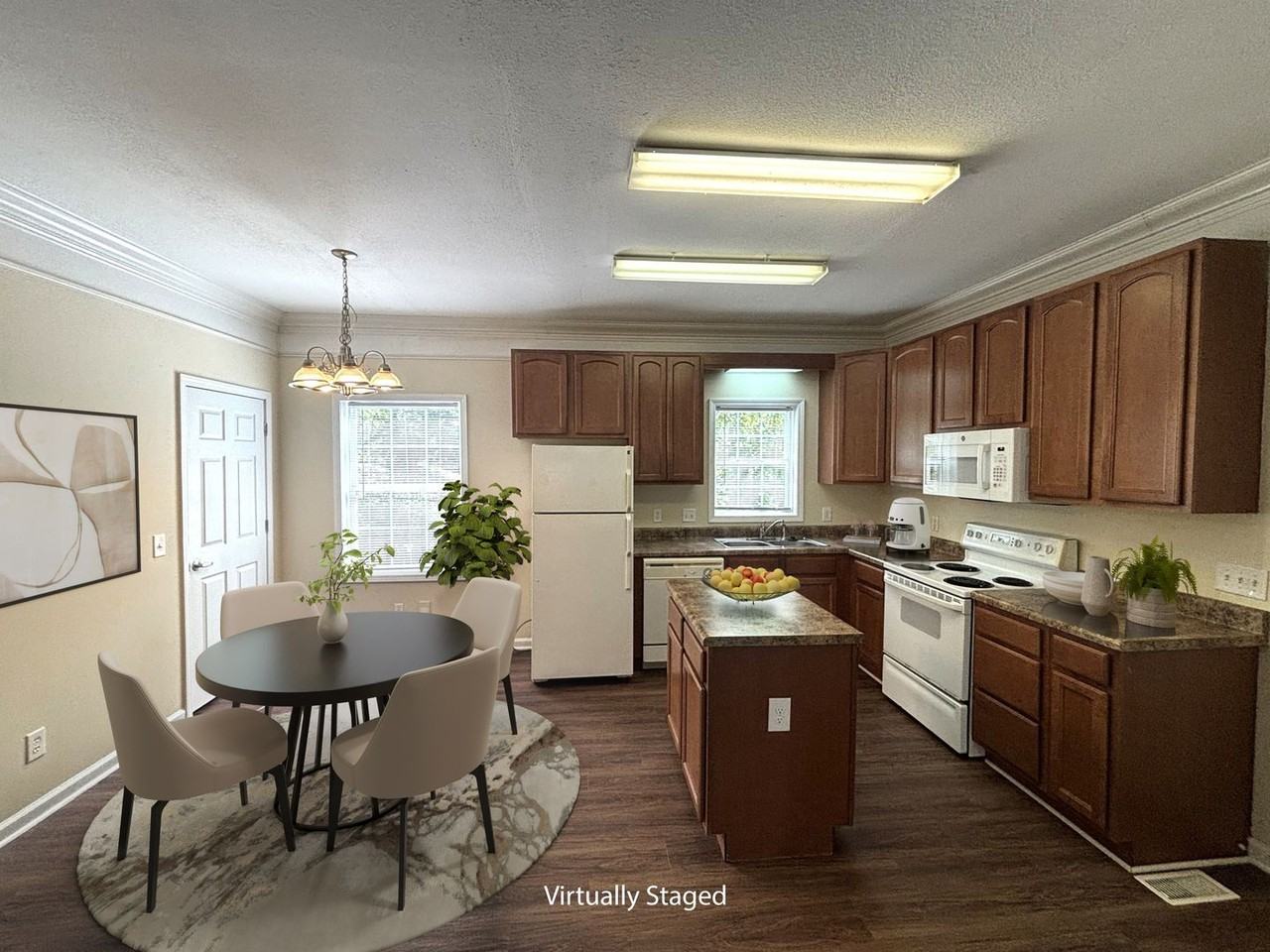 235 Derby Street - Photo 7 of 30