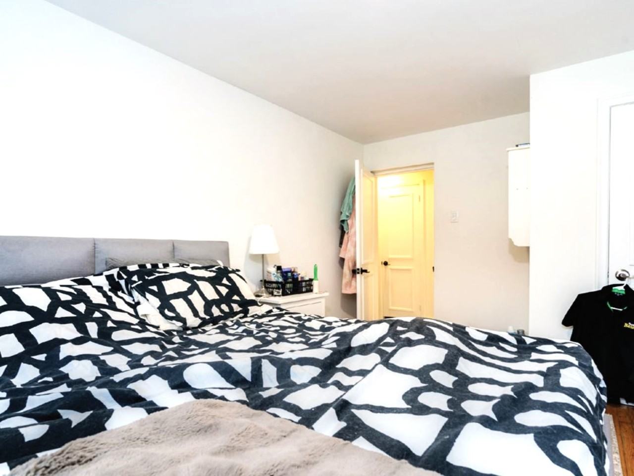 117 Hillsdale Avenue East #1 - Photo 3 of 7