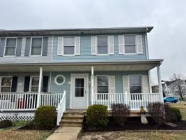 featured image of 202 South Spinnaker Lane