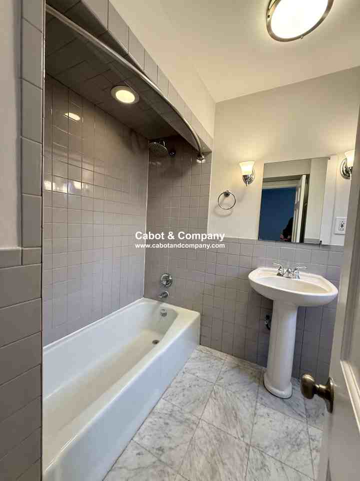 550 Tremont Street #4