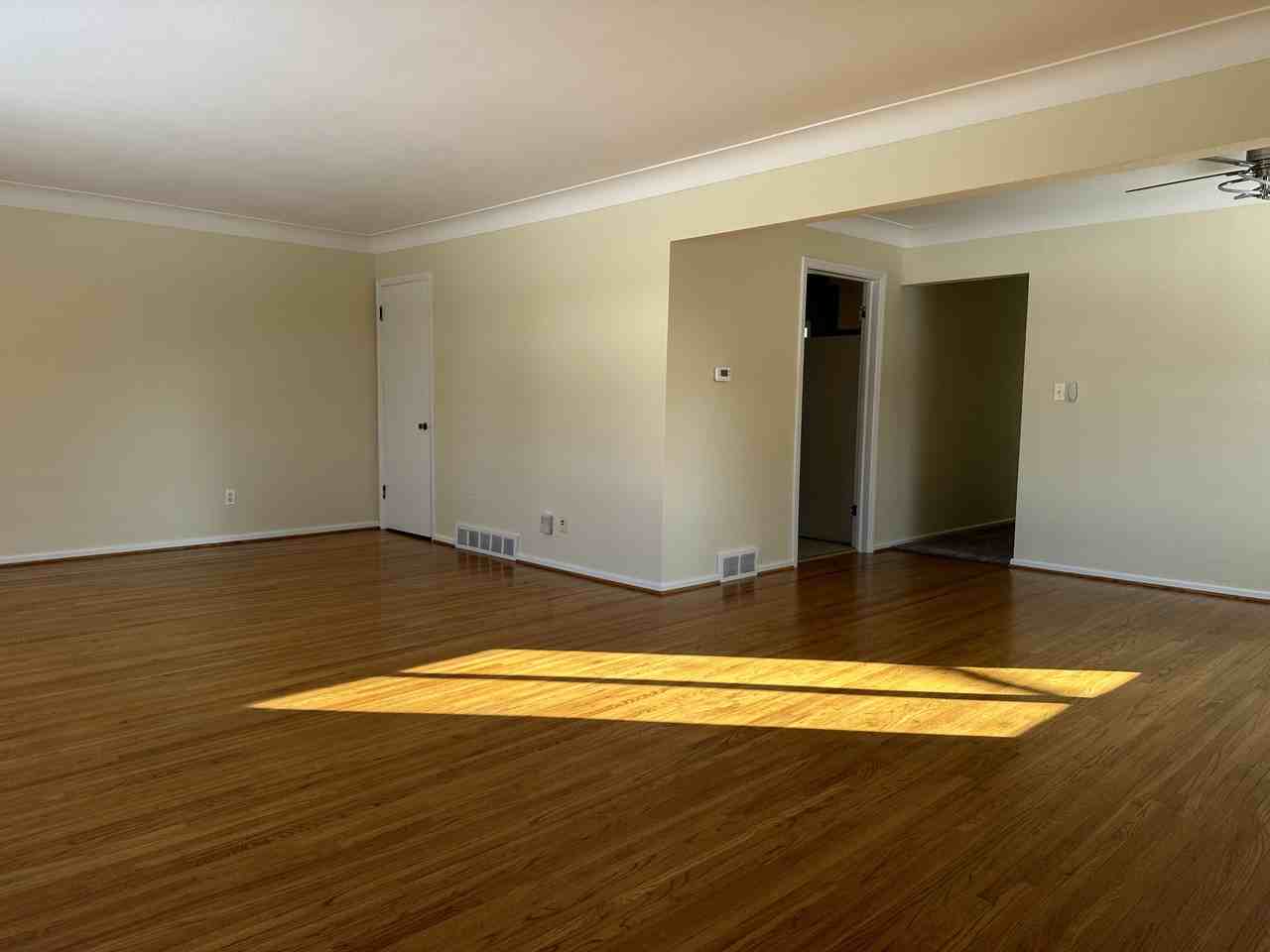 2128 Collinway St #4 - Photo 4 of 20