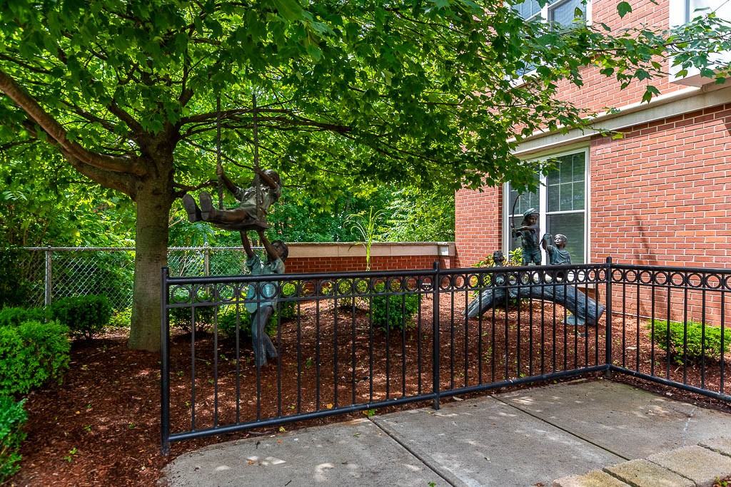 446 Belgrade Avenue #208 - Photo 5 of 28