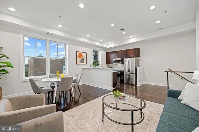 907 North Street Northwest #B2 - Photo 6 of 25