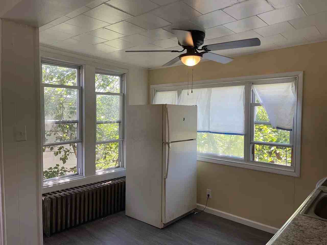 140 S 12th St #2 - Photo 2 of 16