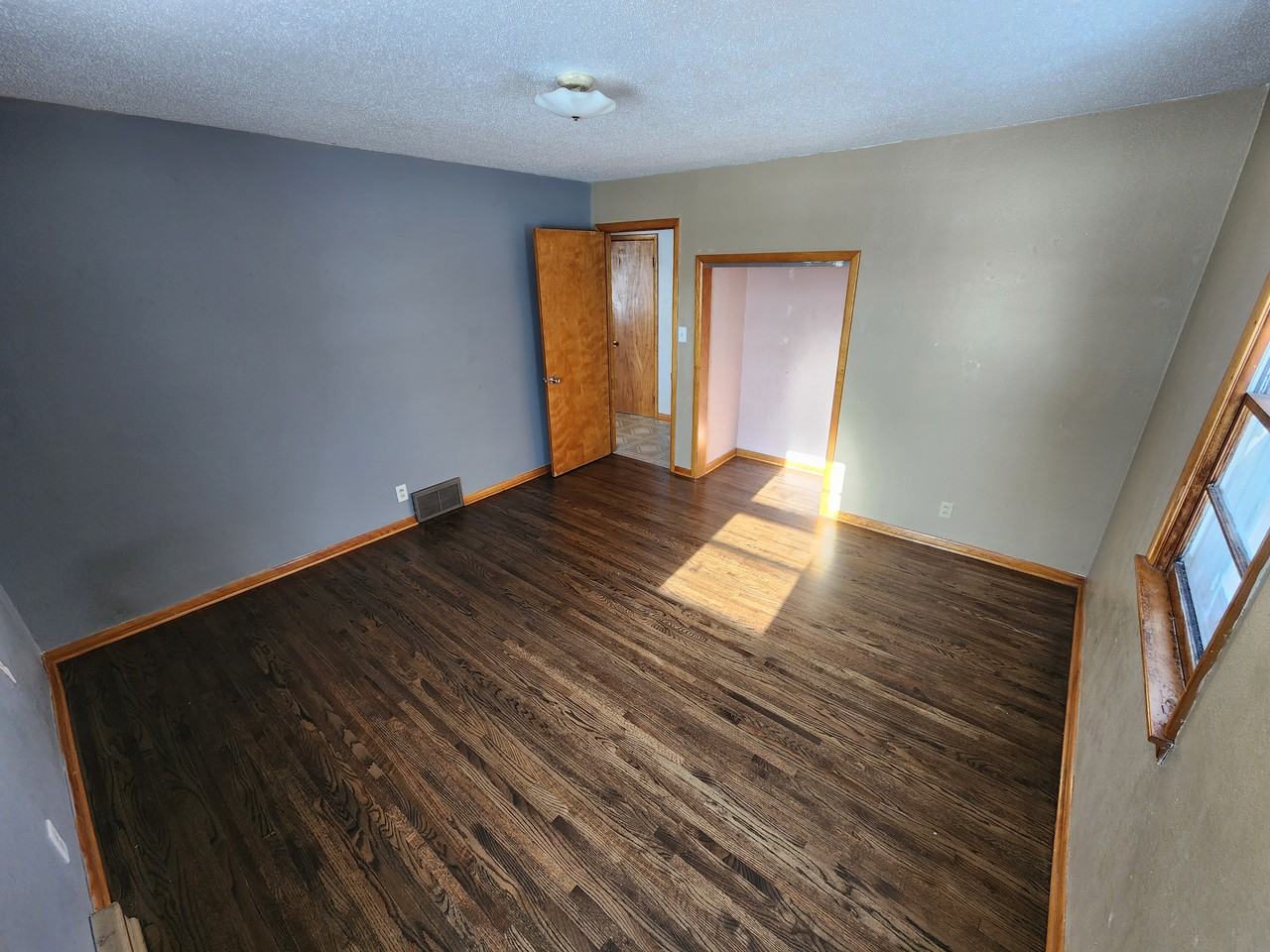 306 W 4th Ave S #NA - Photo 3 of 5