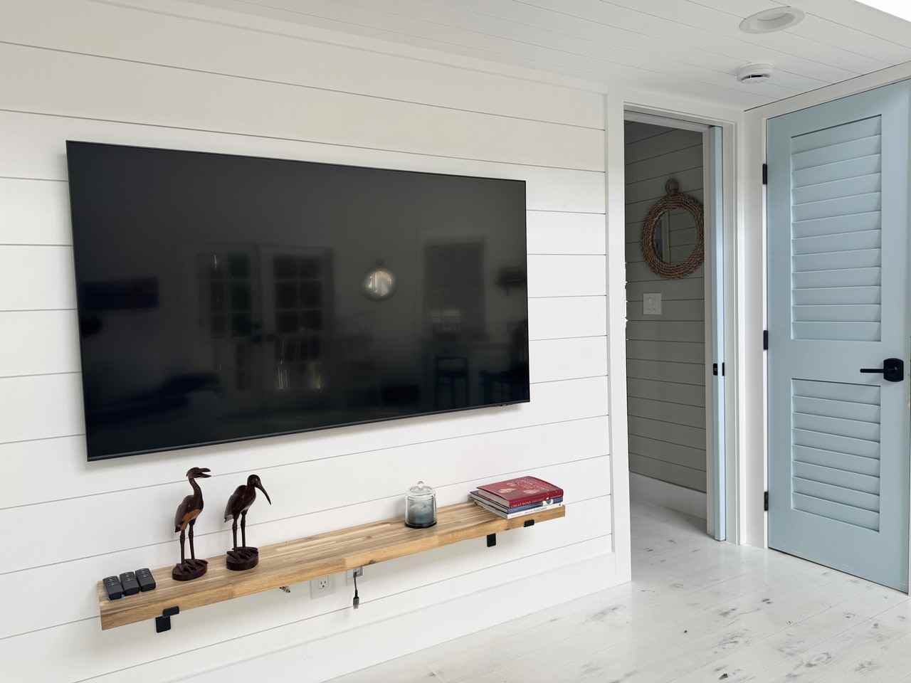 2732 Weeks Ave #NA - Photo 5 of 26