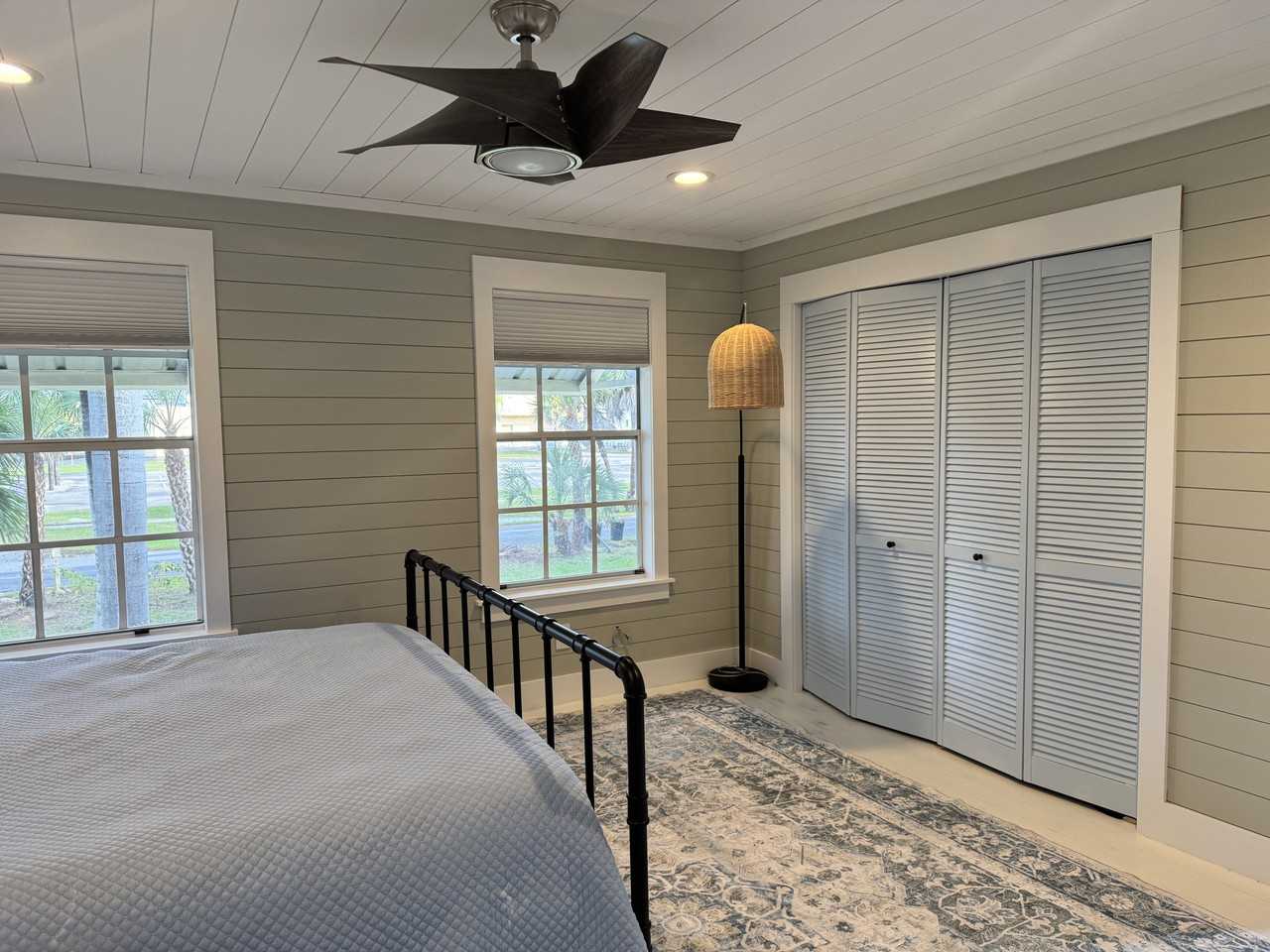 2732 Weeks Ave #NA - Photo 7 of 26