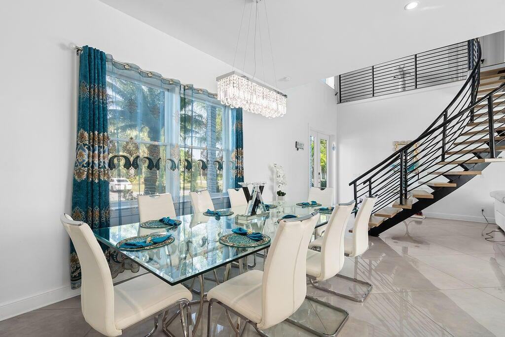 100 Norwood Road - Photo 2 of 25