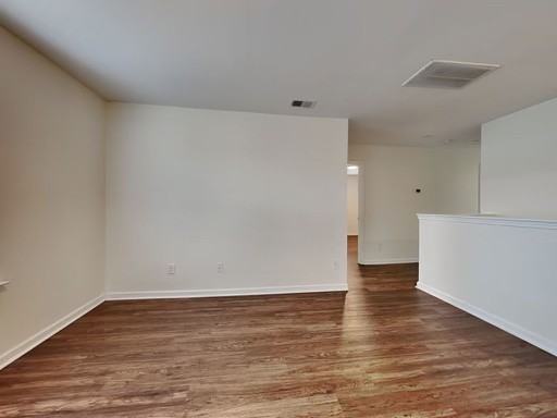 614 Redbud Ln - Photo 3 of 10