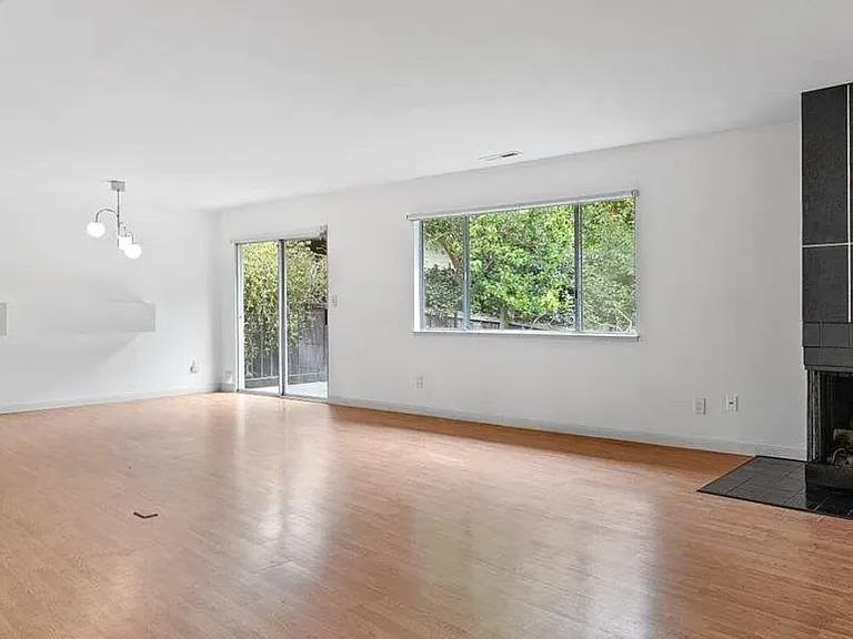 7620 Mountain Boulevard #12 - Photo 4 of 15