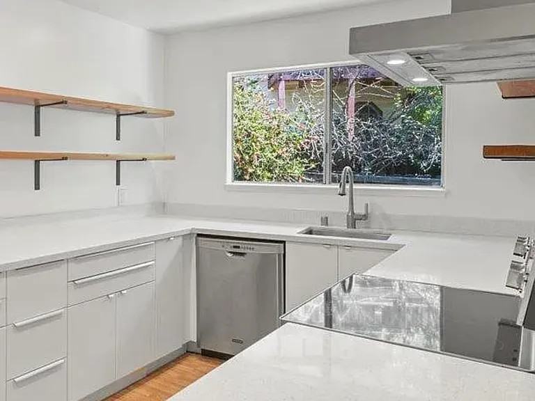 7620 Mountain Boulevard #12 - Photo 6 of 15