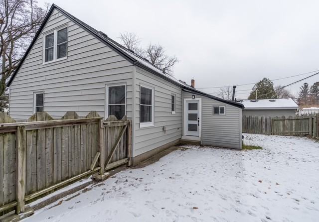 568 Cromwell Street #1 - Photo 3 of 15