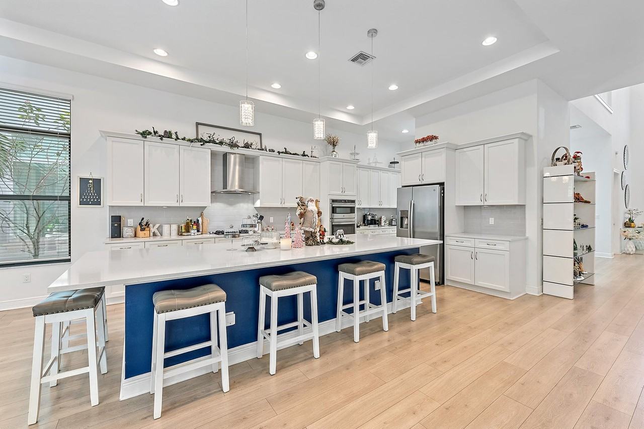 13528 Machiavelli Way - Photo 5 of 23