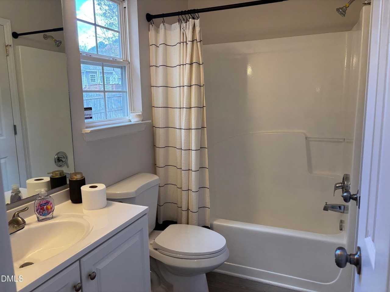 144 Holly Mountain Rd - Photo 5 of 24