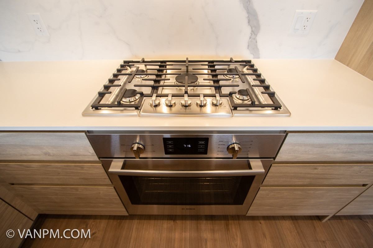 585 Austin Avenue #1604 - Photo 5 of 37