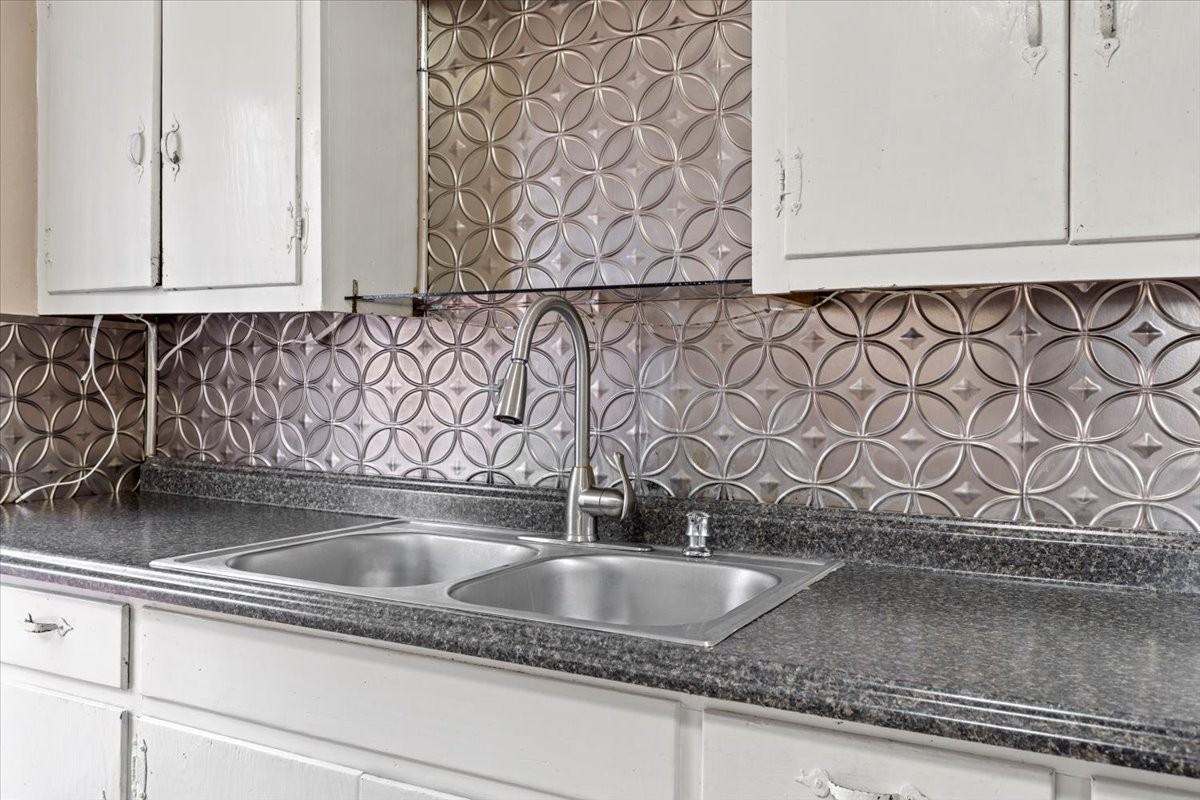 1704 Seaver Road #NA - Photo 7 of 18