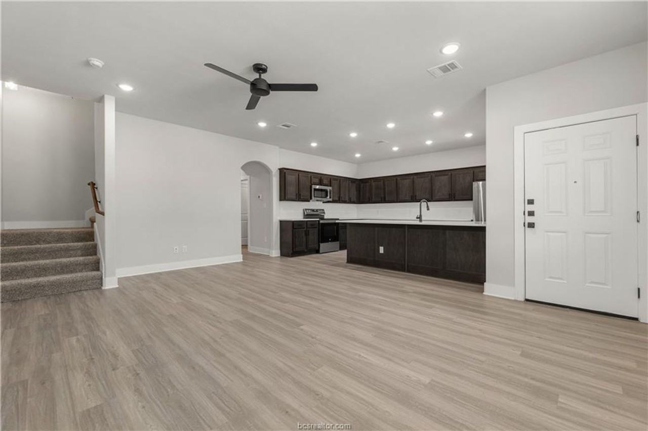 537 Baby Bear Drive - Photo 3 of 28