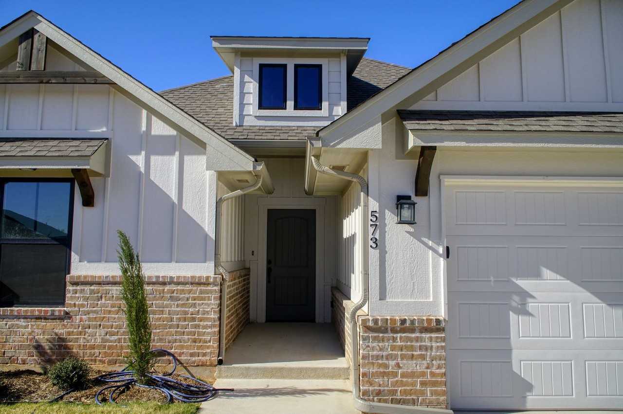 573 Grand Sycamore Dr - Photo 4 of 39