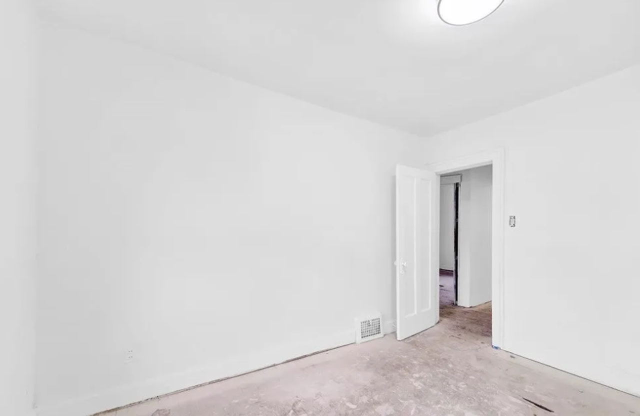 891 E 131st St - Photo 5 of 8