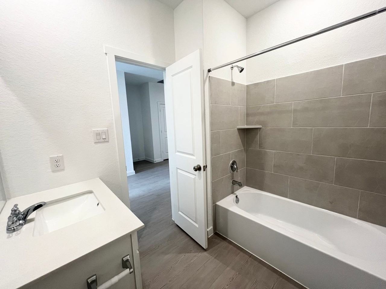 2669 Gallic Rooster - Photo 6 of 44