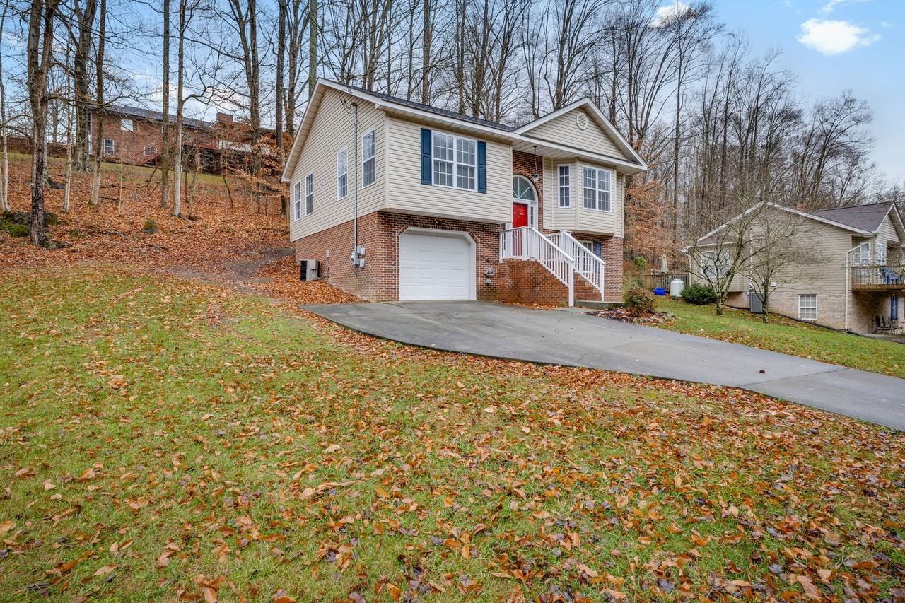 3817 Rockford Street - Photo 2 of 30