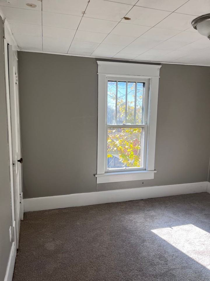 2160 12th St Sw - Photo 4 of 12