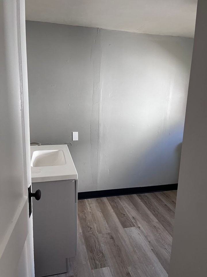 2160 12th St Sw - Photo 5 of 12