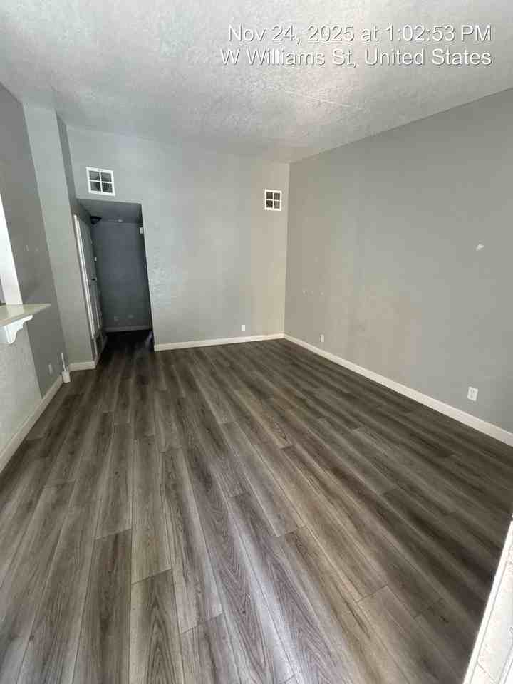 Banning Apartments - Photo 2 of 12