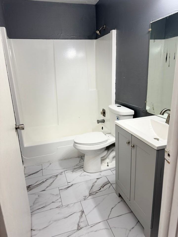 Station Hills Apartments - Photo 3 of 7