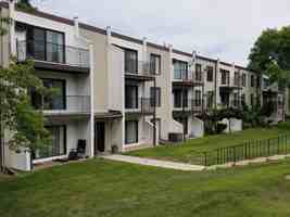 featured image of 123rd Street West