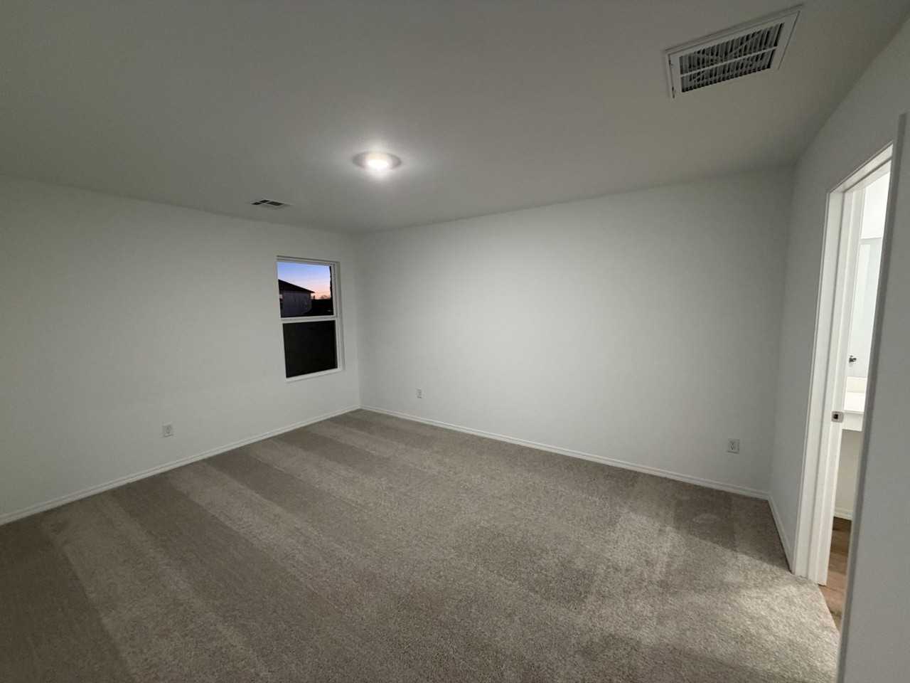 9312 Northwest 129th Street - Photo 6 of 16