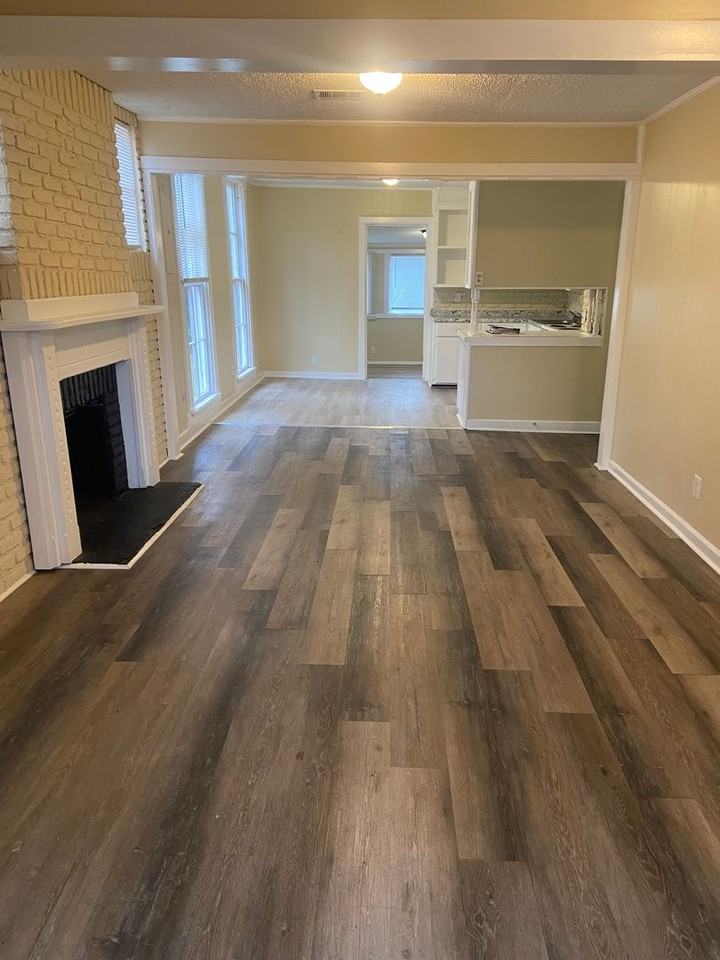 1339 Baker St - Photo 5 of 14