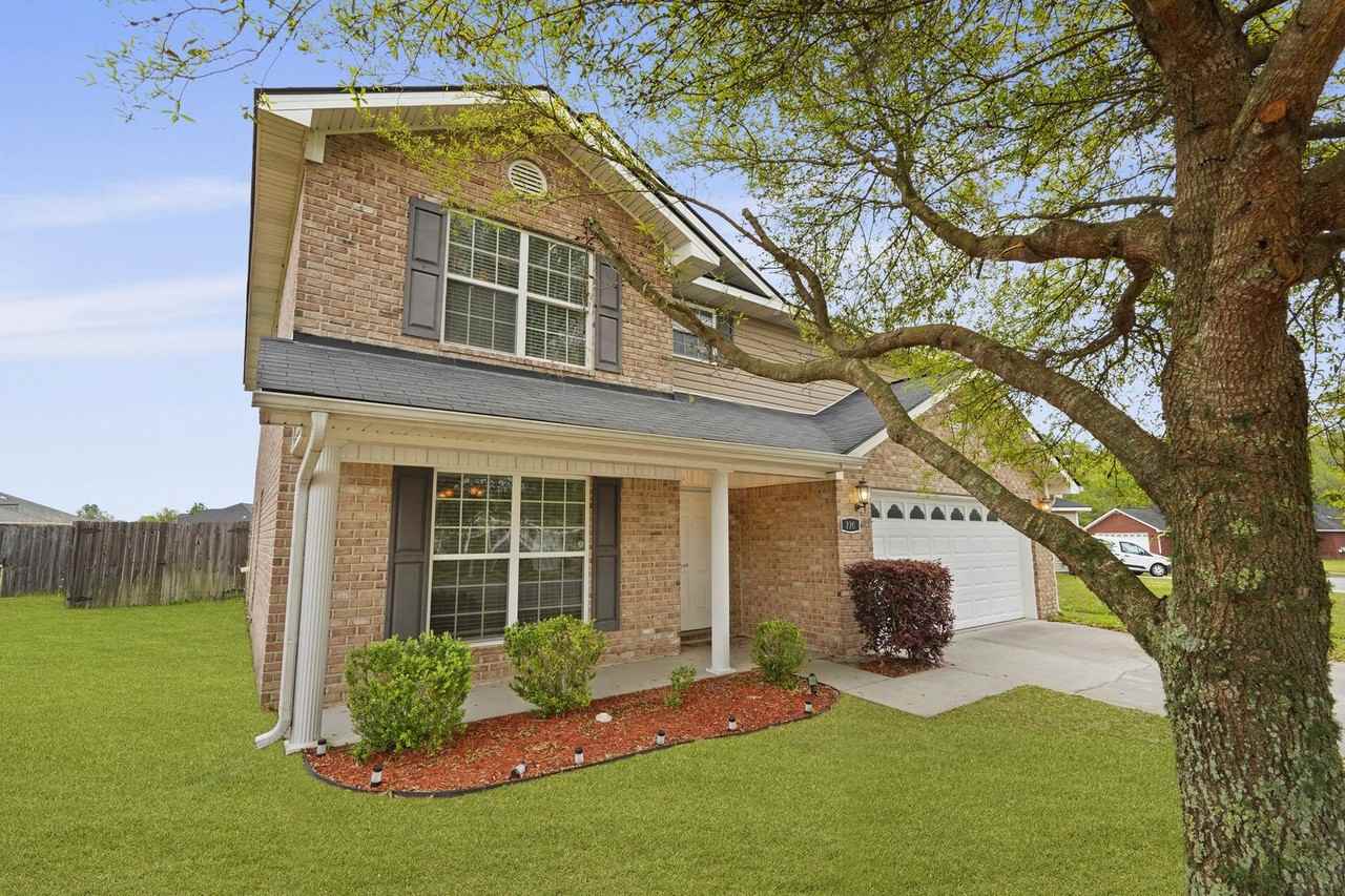 220 Augusta Way - Photo 2 of 50