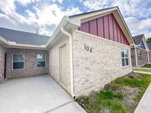 104-106 Vitava Dr - Photo 1 of 1
