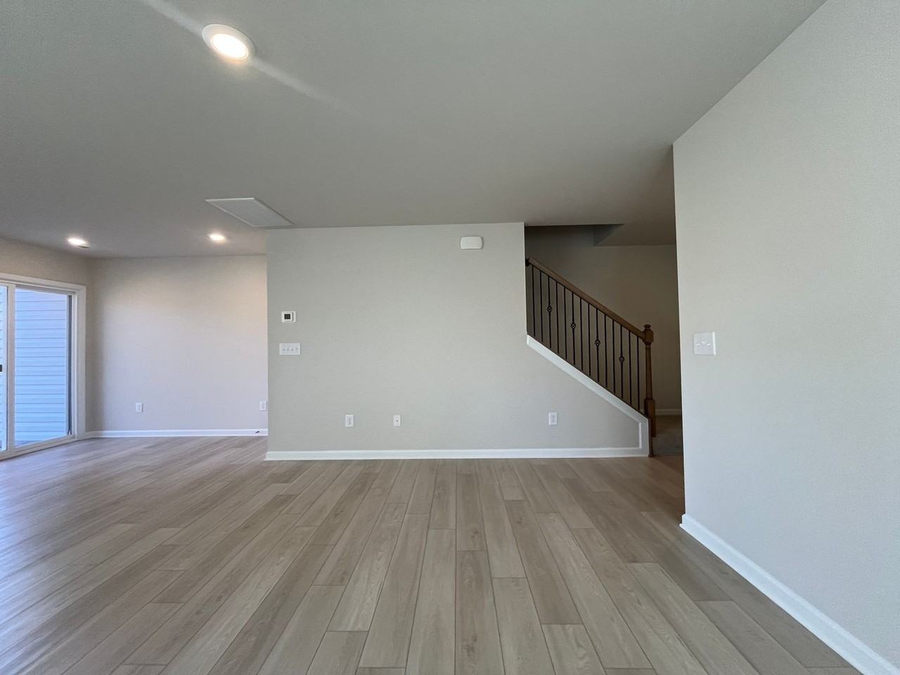832 832 Powder Branch Drive - Photo 2 of 27