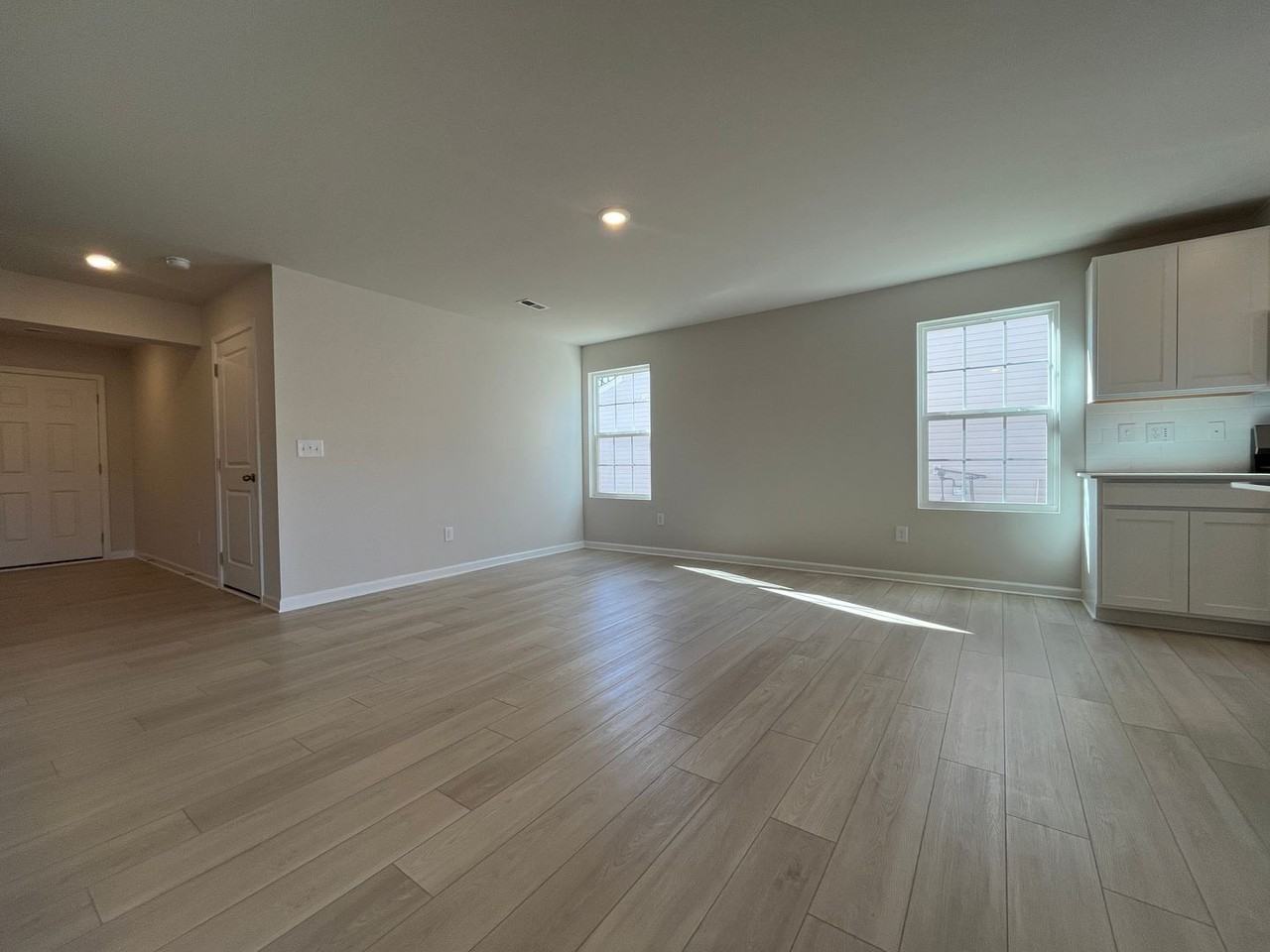832 832 Powder Branch Drive - Photo 6 of 27