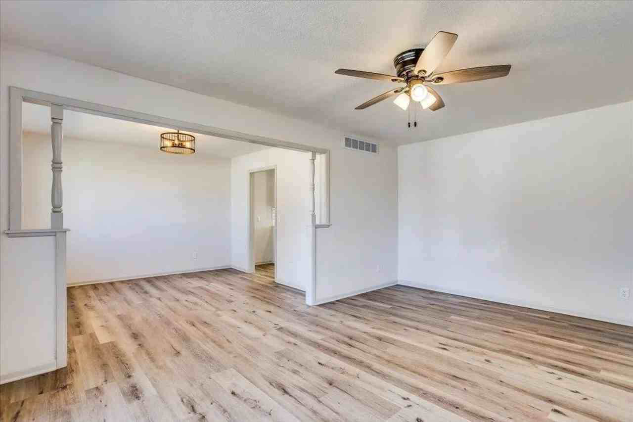 6503 E 16th St N - Photo 5 of 32