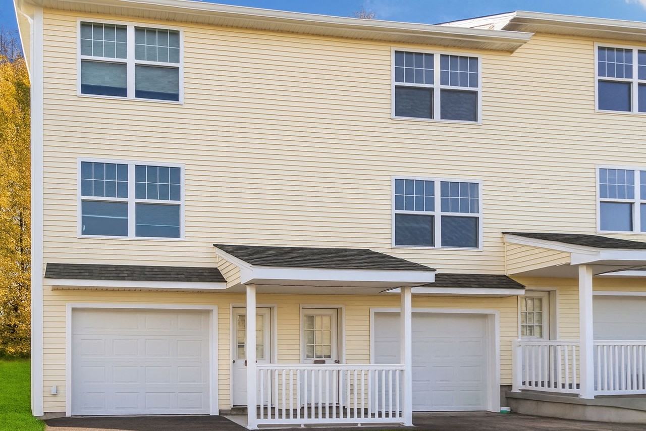 The Hills at River View New Luxury Townhouses - Photo 2 of 20