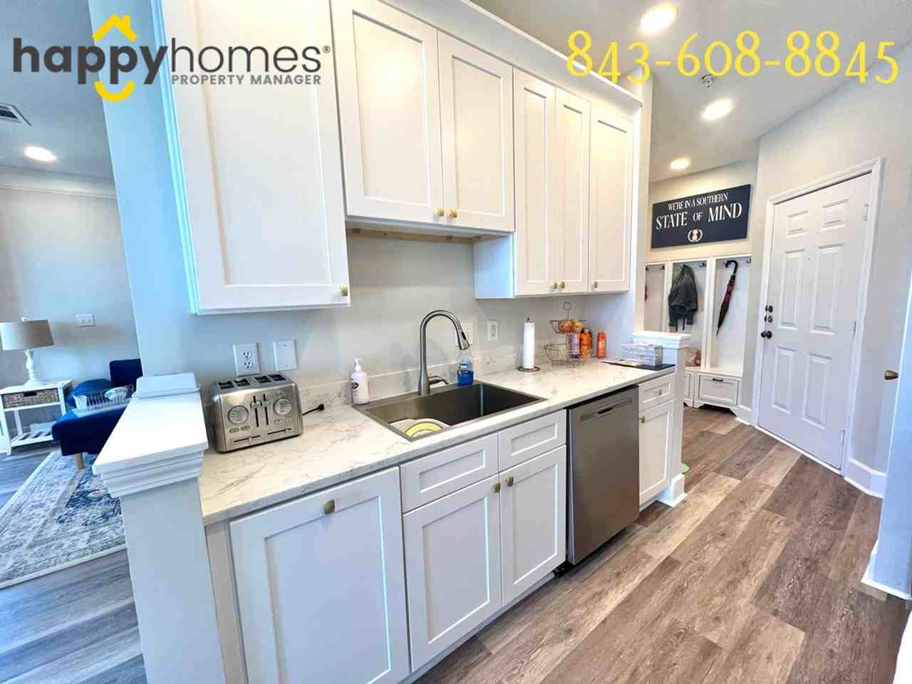 1133 Rosewood Lane - Photo 2 of 22