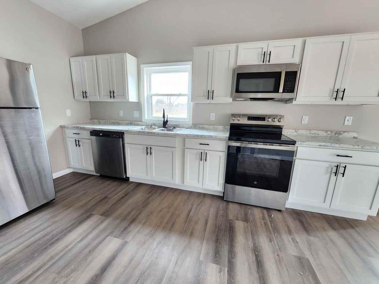 7345 E Division St - Photo 3 of 22