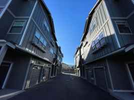 featured image of 32nd Street