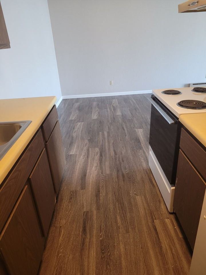 Fieldcrest Apartments - Photo 6 of 15